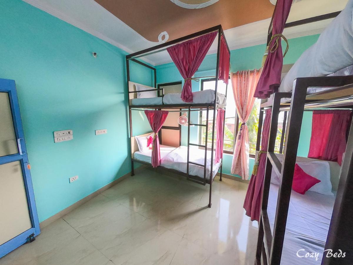 Hostel Cozy Beds Rishīkesh Esterno foto